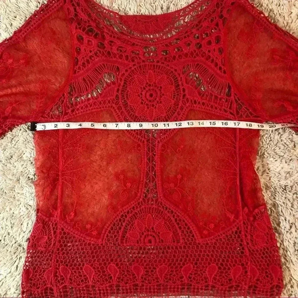 Women’s Red sunburst Crochet Knit top cover up, layering piece - Picture 7 of 8